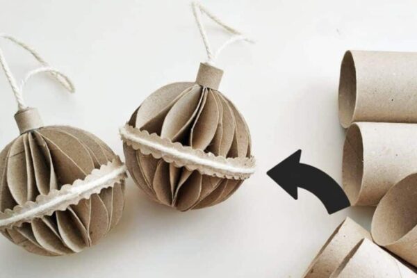 DIY Christmas Bauble Using Toilet Paper Rolls, homemade and freshly served