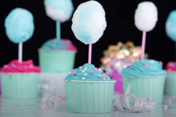 5 Last-Minute DIY Dessert Decoration, homemade and freshly served