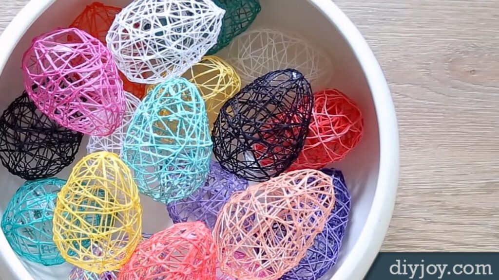 DIY Yarn Easter Eggs Decoration, homemade and freshly served