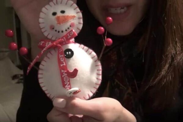 Finished Watch How This Whispering Gal Makes This Absolutely Adorable Snowman!, a completed DIY project