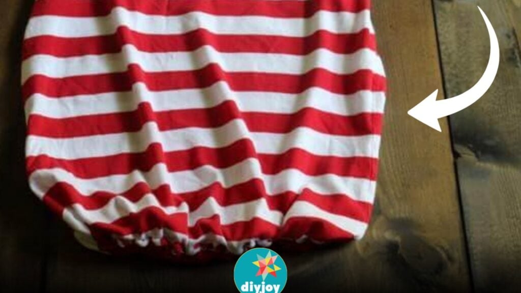 Finished DIY No-Sew Tote Bag Using An Old T-Shirt, a completed DIY project