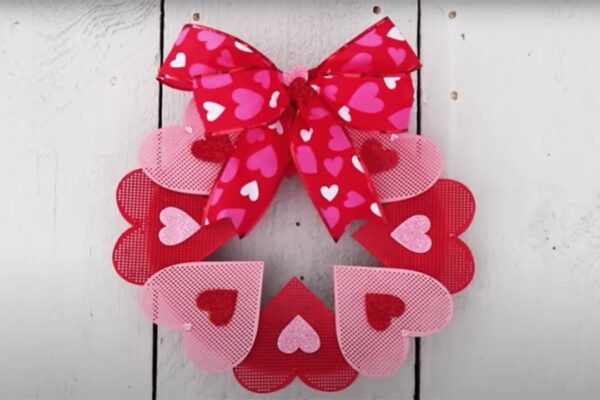 Finished a DIY Valentine Heart Wreath, a completed DIY project