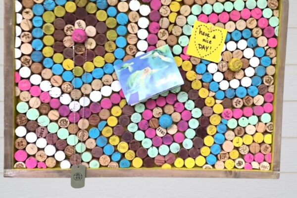 DIY Wine Cork Board, homemade and freshly served