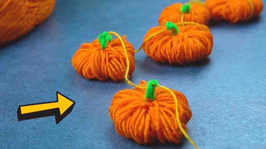 Finished DIY Yarn Pumpkin Garland, a completed DIY project
