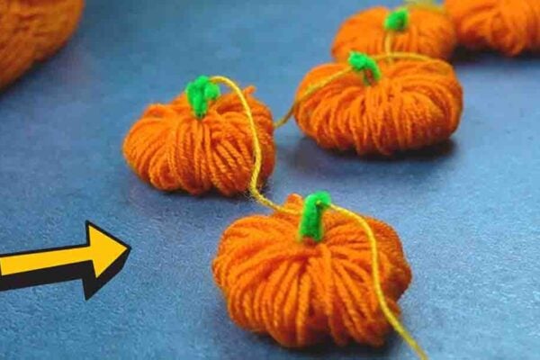Finished DIY Yarn Pumpkin Garland, a completed DIY project
