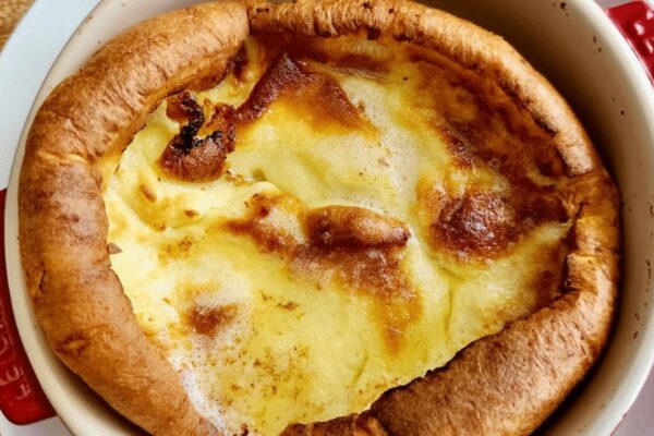 Easy 10-Minute Air Fryer Dutch Baby, homemade and freshly served