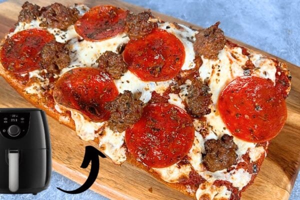 Easy Air Fryer Pizza Bread, homemade and freshly served