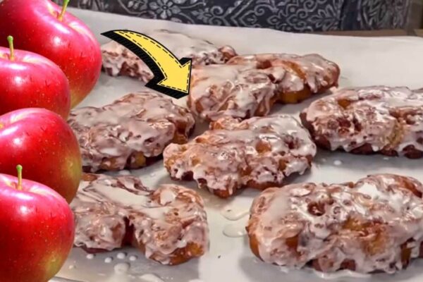 Easy and Crispy Glazed Apple Fritters, homemade and freshly served
