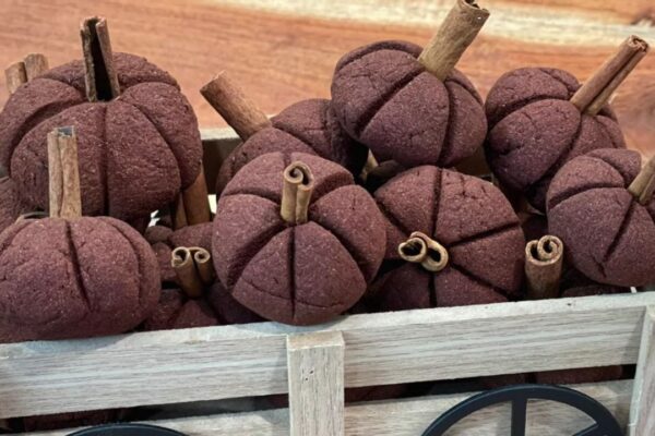 Finished Fall Craft Décor That Will Make Your House Smell Amazing, a completed DIY project