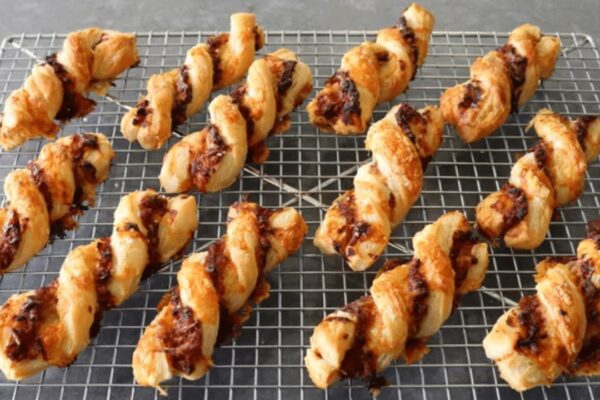 Easy Apple Cheddar Twists, homemade and freshly served
