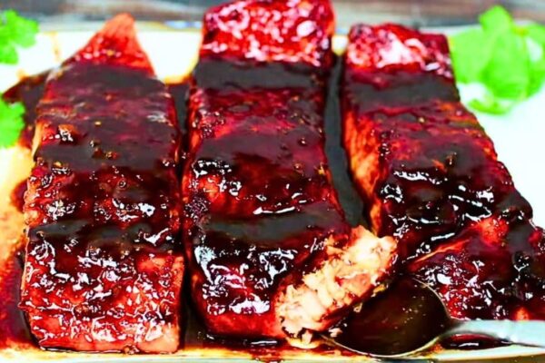 Easy Baked Teriyaki Salmon, homemade and freshly served