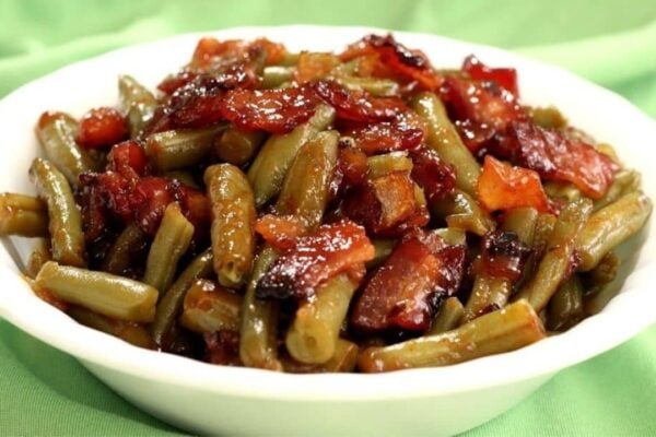 Easy Barbecue Green Beans, homemade and freshly served