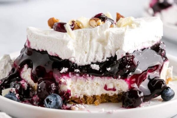 Easy Blueberry Delight Pie, homemade and freshly served