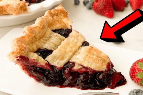 Easy Blueberry Strawberry Pie, homemade and freshly served