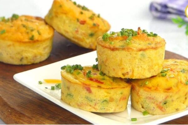 Easy Breakfast Egg Muffin, homemade and freshly served