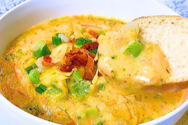 Easy 30-Minute Broccoli Cheddar Soup, homemade and freshly served