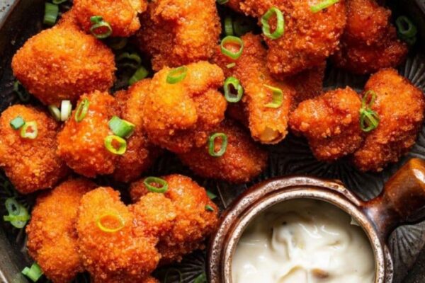 Easy Buffalo Cauliflower, homemade and freshly served