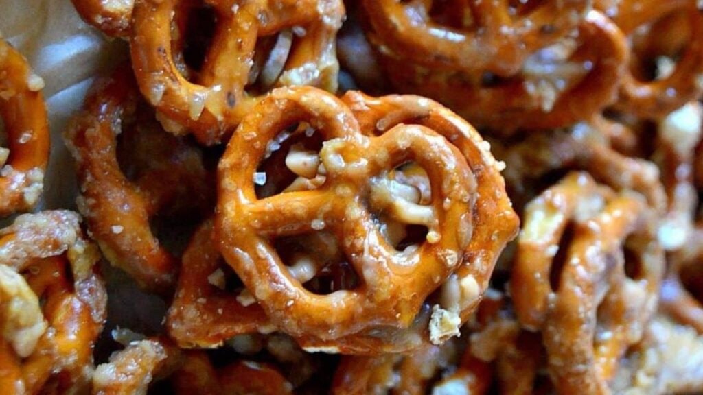 Easy Butter Toffee Pretzels, homemade and freshly served