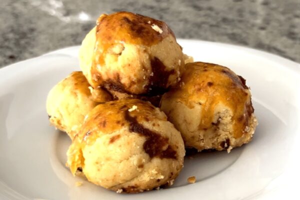 Easy Buttery Pineapple Cookie, homemade and freshly served
