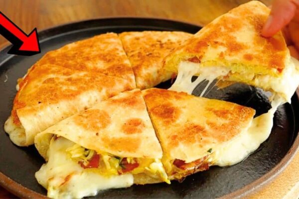 Easy, Crispy, and Cheesy Cabbage Quesadilla, homemade and freshly served
