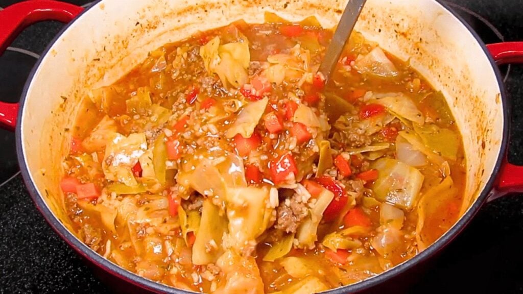 Easy Cabbage Roll Soup, homemade and freshly served