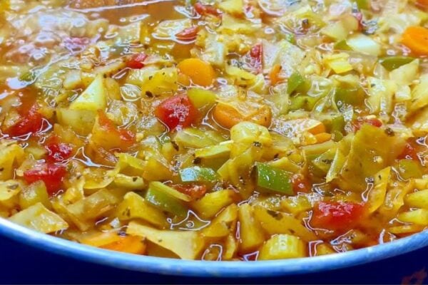 Easy Cabbage Soup Diet, homemade and freshly served