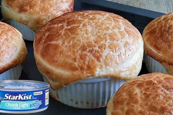 Easy Canned Tuna Pot Pie, homemade and freshly served