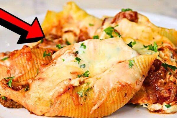 Easy, Delicious, and Cheesy Stuffed Pasta Shell, homemade and freshly served