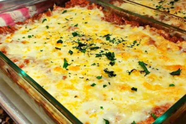 30-Minute Cheesy Baked Spaghetti, homemade and freshly served