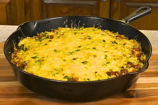 Cheesy Beef & Rice Skillet Meal, homemade and freshly served