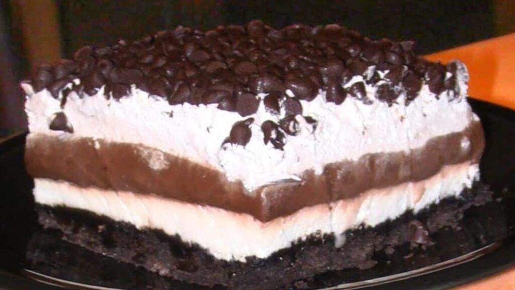 Easy Chocolate Lasagna, homemade and freshly served