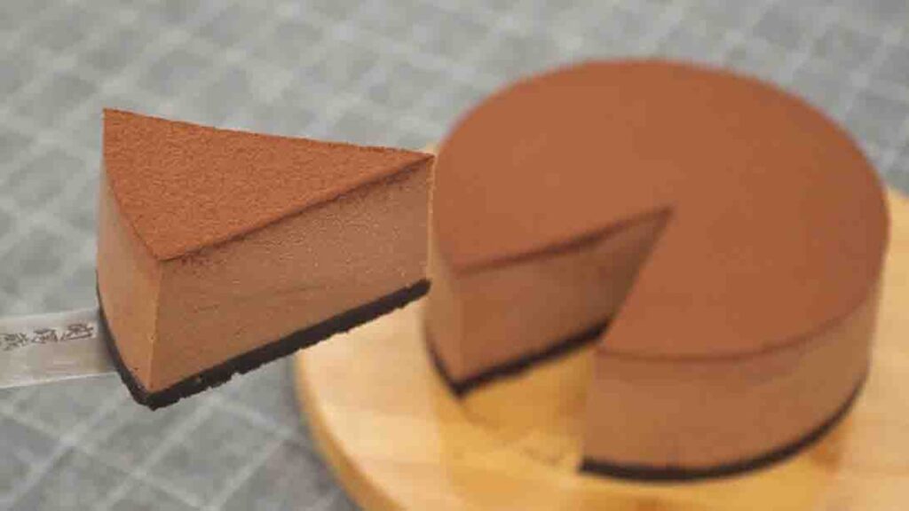 No-Bake Easy Chocolate Mousse Cake, homemade and freshly served