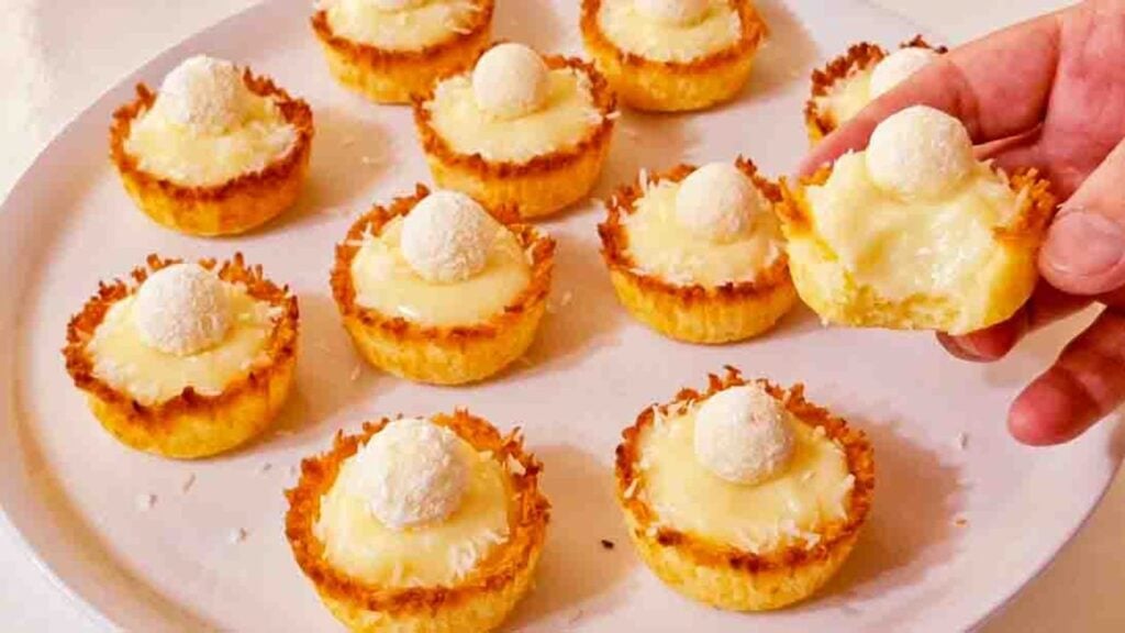 Easy Coconut Tartlets, homemade and freshly served