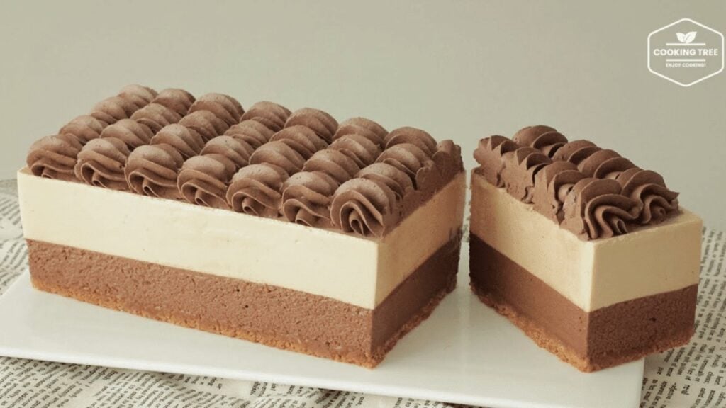 No-Bake Coffee Chocolate Cheesecake, homemade and freshly served