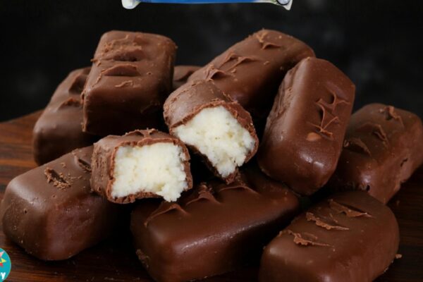 3-Ingredient Copycat Bounty Bars, homemade and freshly served