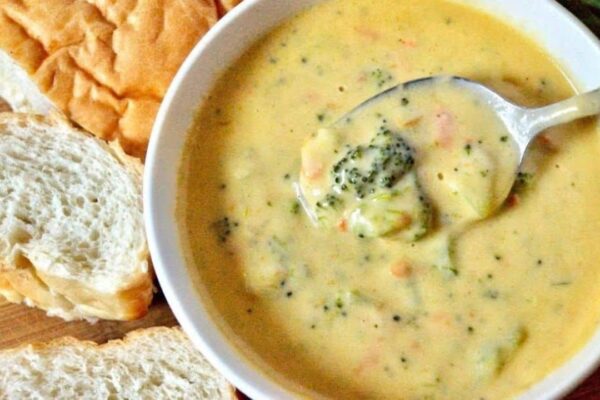 Easy Creamy Broccoli and Cheese Soup, homemade and freshly served
