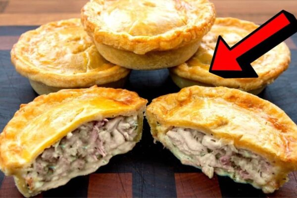 Easy Creamy Chicken, Ham, and Mushroom Pie, homemade and freshly served
