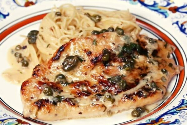 Easy Creamy Chicken Piccata, homemade and freshly served