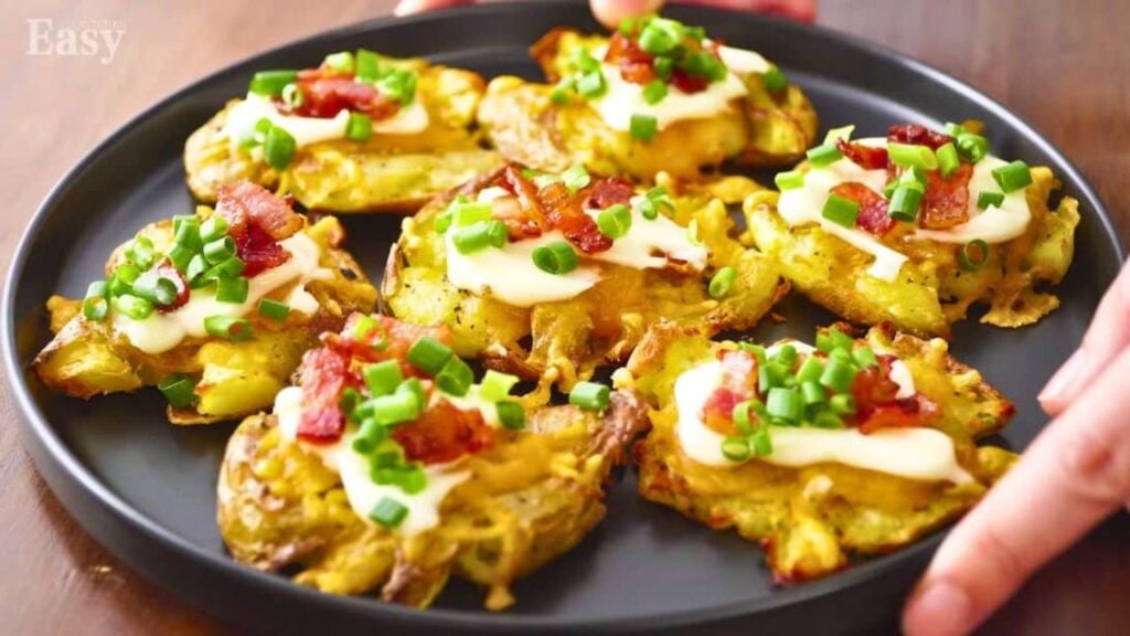 Super Easy & Crispy Mini Potato Snack, homemade and freshly served