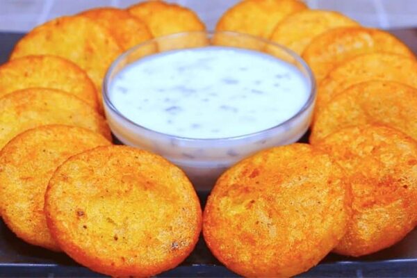 Super Easy & Incredibly Crispy Potato Patties, homemade and freshly served