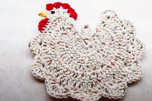 Easy Crochet Chicken Potholder, homemade and freshly served