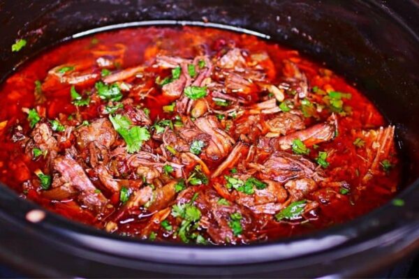 Easy Crockpot Beef Barbacoa, homemade and freshly served