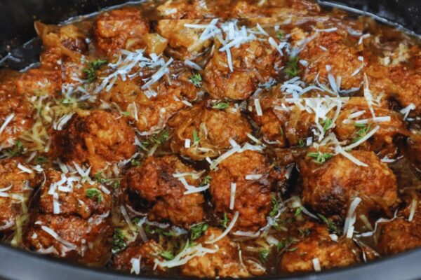 Crockpot French Onion Meatballs, homemade and freshly served