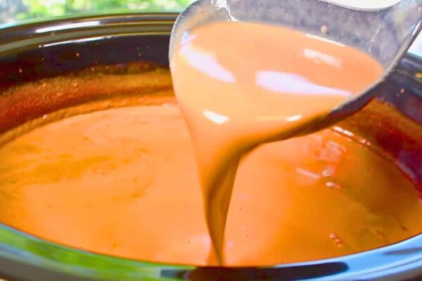 5-Ingredient Crockpot Hot Chocolate, homemade and freshly served