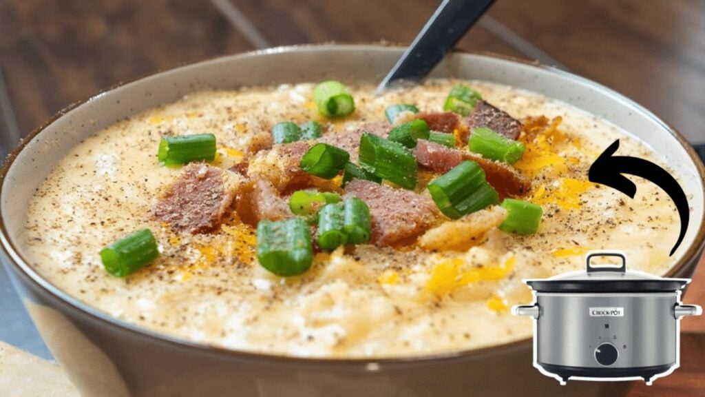 Easy Crockpot Loaded Potato Soup, homemade and freshly served
