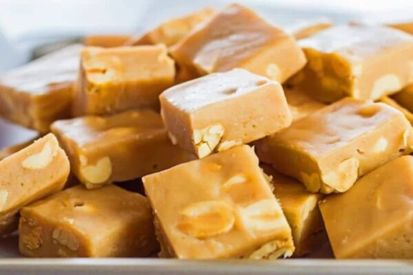 5-Ingredient Crockpot Peanut Butter Fudge, homemade and freshly served
