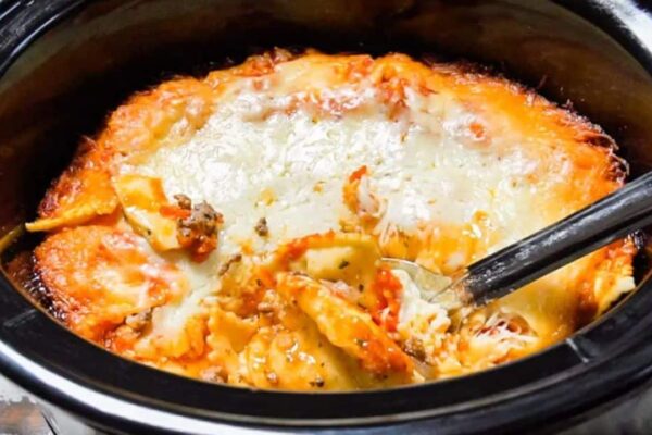 Easy Crockpot Ravioli Lasagna, homemade and freshly served