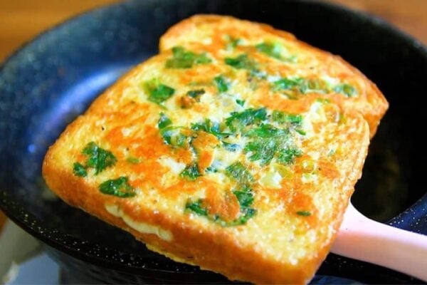 4 Easy and Delicious Breakfast Egg Bread Recipes, homemade and freshly served