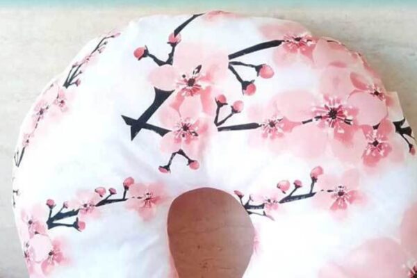 Finished Easy DIY Neck Pillow Sewing, a completed DIY project