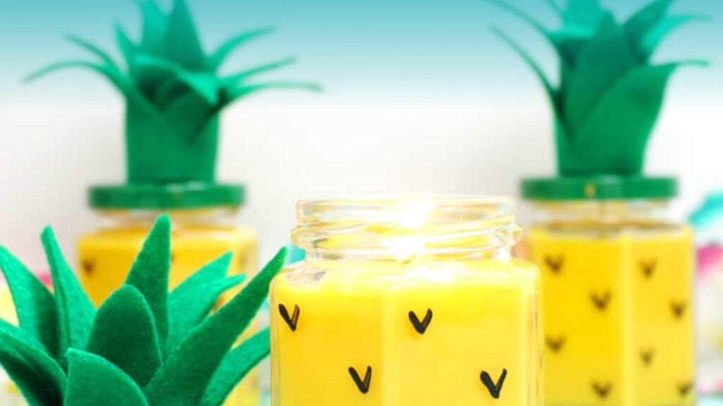 Easy DIY Pineapple Candles, homemade and freshly served